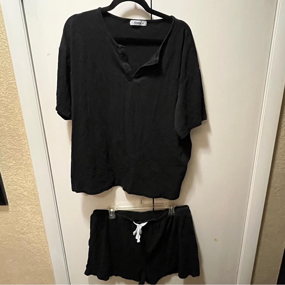 Black Kikiberry Women's 2 Piece Lounge Set